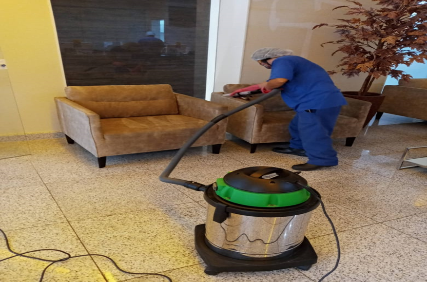 FOTO D HELENA SOFA.png